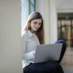 reading an emagazine